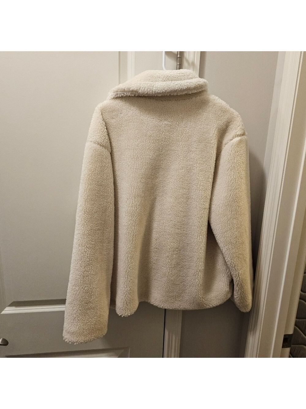 GAP Sherpa Jacket - Picture 3 of 8